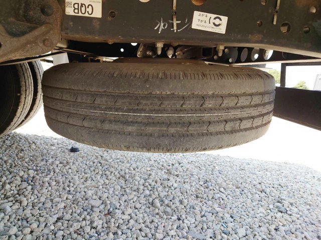 いすゞエルフ平ボディ小型（2t・3t）[写真15]