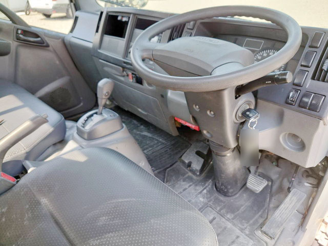 いすゞエルフ平ボディ小型（2t・3t）[写真31]