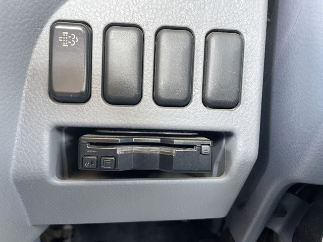 三菱ふそうキャンター平ボディ小型（2t・3t）[写真34]