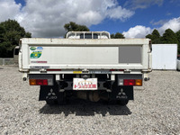 三菱ふそうキャンター平ボディ小型（2t・3t）[写真11]