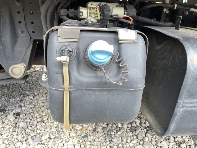 三菱ふそうキャンター平ボディ小型（2t・3t）[写真18]