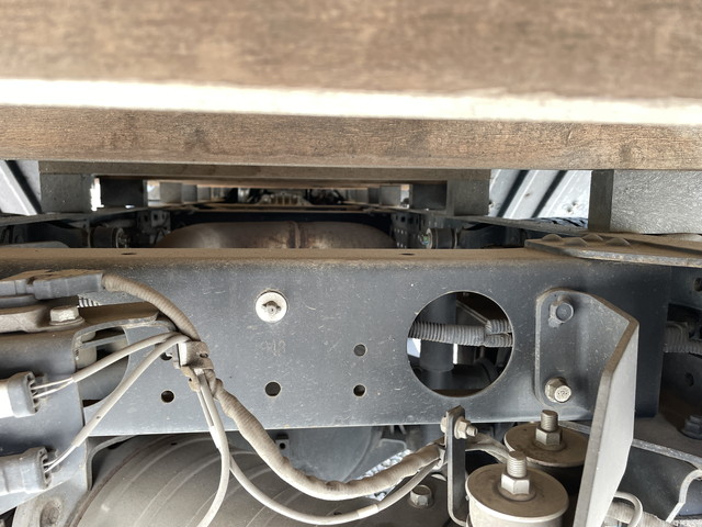 三菱ふそうキャンター平ボディ小型（2t・3t）[写真20]