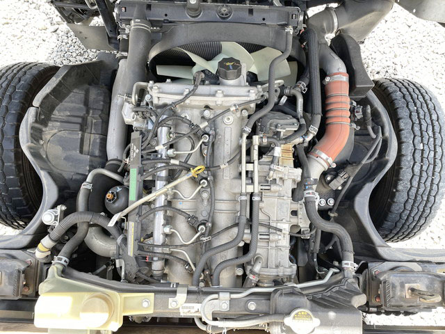 三菱ふそうキャンター平ボディ小型（2t・3t）[写真24]