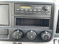 三菱ふそうキャンター平ボディ小型（2t・3t）[写真33]