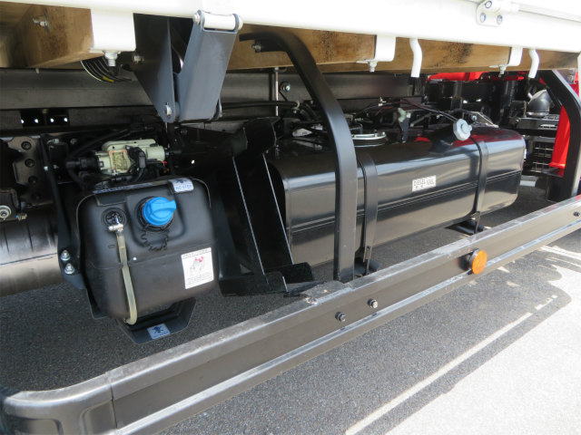 三菱ふそうキャンタークレーン6段小型（2t・3t）[写真20]