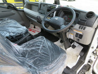 三菱ふそうキャンタークレーン6段小型（2t・3t）[写真06]