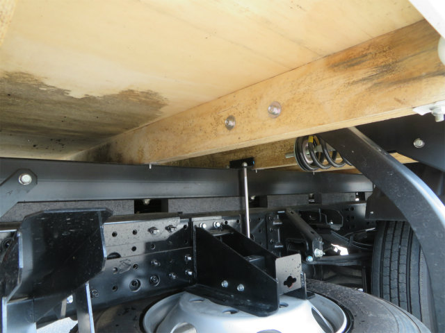 三菱ふそうキャンタークレーン6段小型（2t・3t）[写真09]