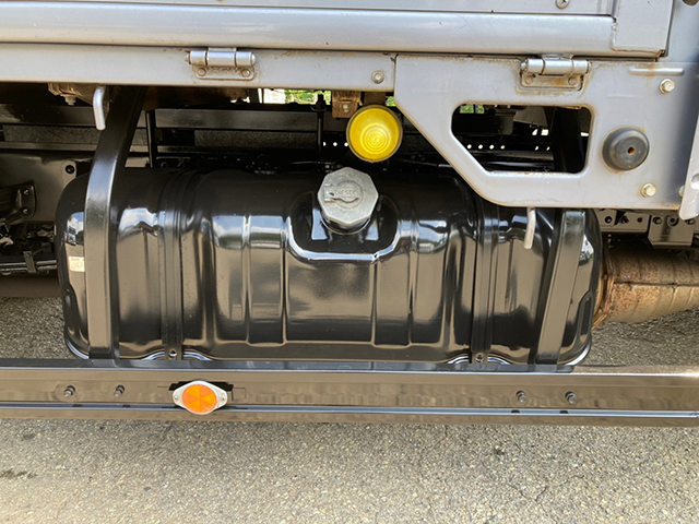 いすゞエルフダブルキャブ（Wキャブ）小型（2t・3t）[写真17]