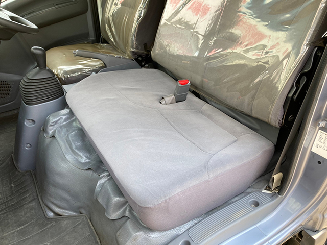 いすゞエルフダブルキャブ（Wキャブ）小型（2t・3t）[写真28]