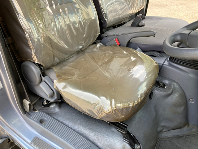 いすゞエルフダブルキャブ（Wキャブ）小型（2t・3t）[写真29]