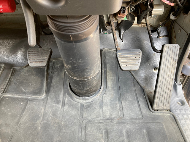 いすゞエルフダブルキャブ（Wキャブ）小型（2t・3t）[写真37]