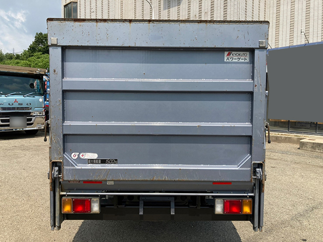 いすゞエルフダブルキャブ（Wキャブ）小型（2t・3t）[写真09]