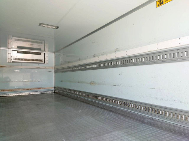 三菱ふそうファイター冷凍車（冷蔵車）中型（4t）[写真11]