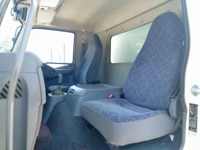 三菱ふそうファイター冷凍車（冷蔵車）中型（4t）[写真33]