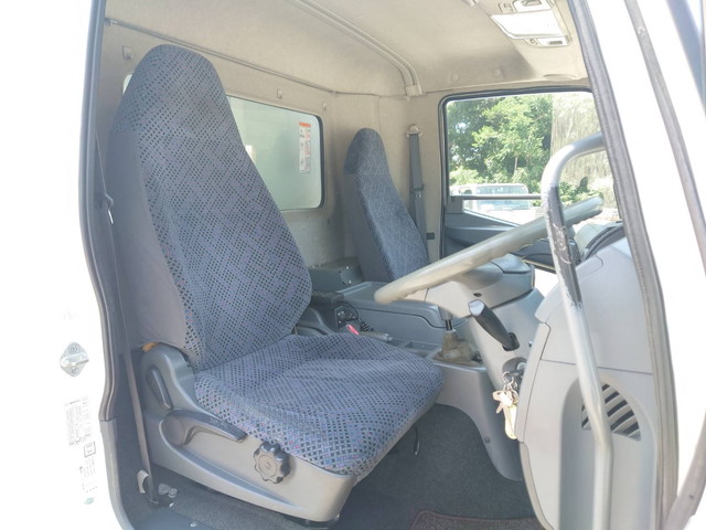 三菱ふそうファイター冷凍車（冷蔵車）中型（4t）[写真35]