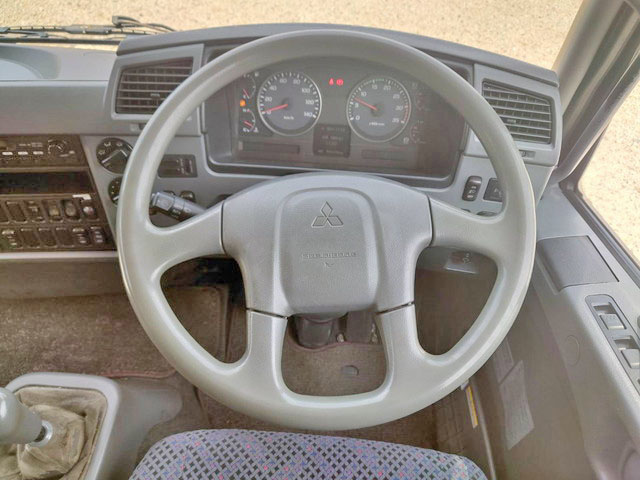 三菱ふそうファイター冷凍車（冷蔵車）中型（4t）[写真37]