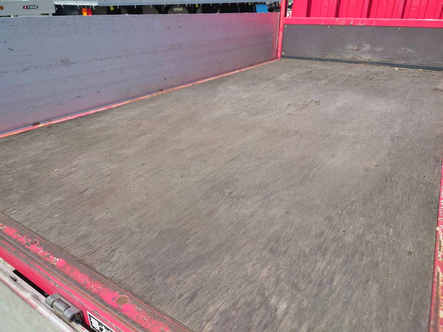 三菱ふそうキャンターアルミブロック小型（2t・3t）[写真11]