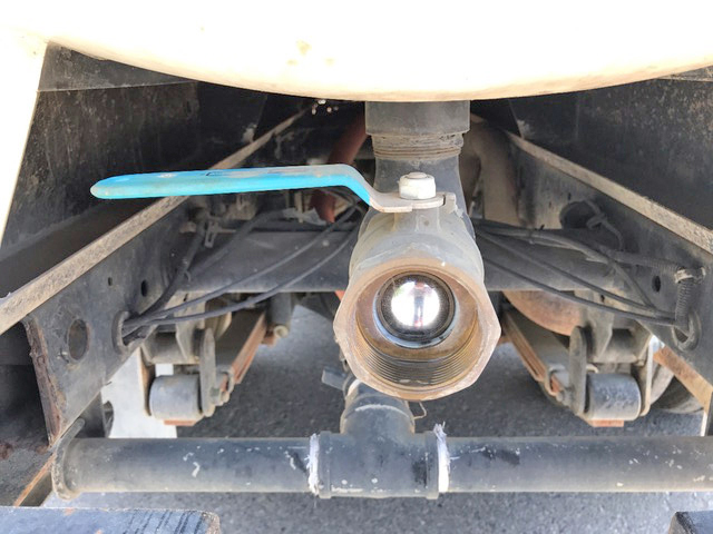 三菱ふそうキャンター散水車小型（2t・3t）[写真16]