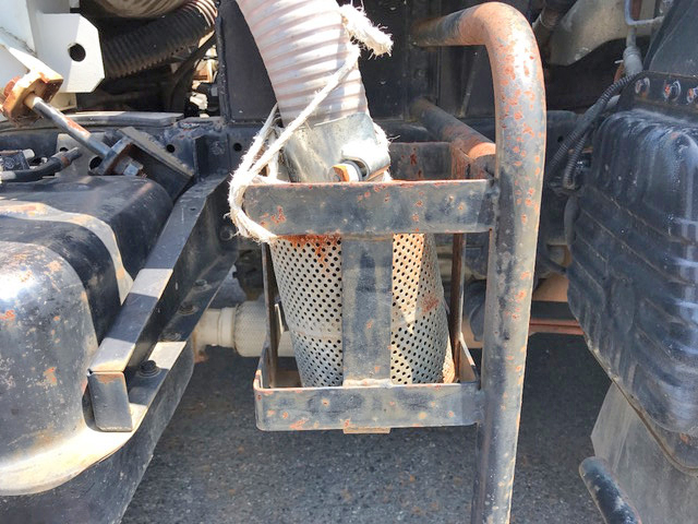 三菱ふそうキャンター散水車小型（2t・3t）[写真19]