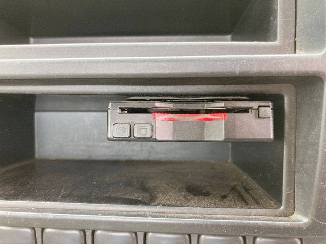 日野デュトロ平ボディ小型（2t・3t）[写真24]