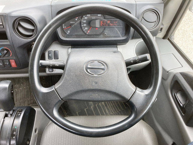 日野デュトロ平ボディ小型（2t・3t）[写真28]