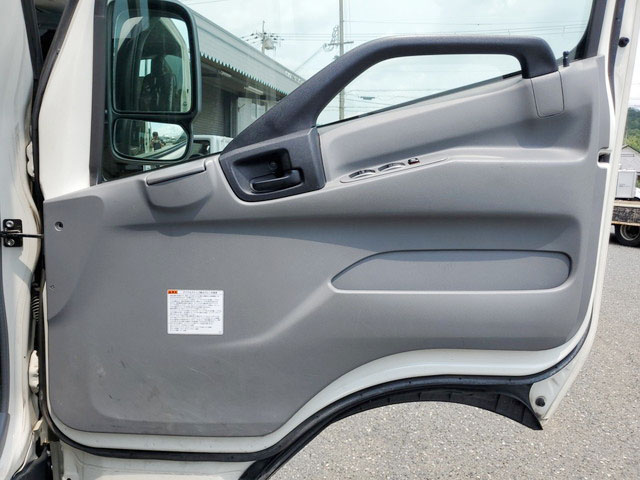 日野デュトロ平ボディ小型（2t・3t）[写真23]