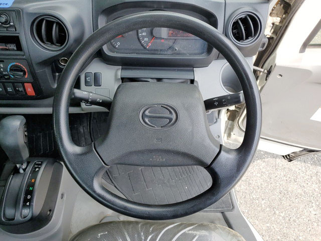 日野デュトロ平ボディ小型（2t・3t）[写真32]