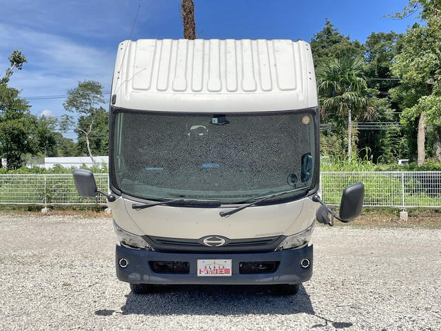 日野デュトロ平ボディ小型（2t・3t）[写真10]