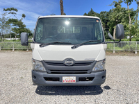 日野デュトロ平ボディ小型（2t・3t）[写真09]