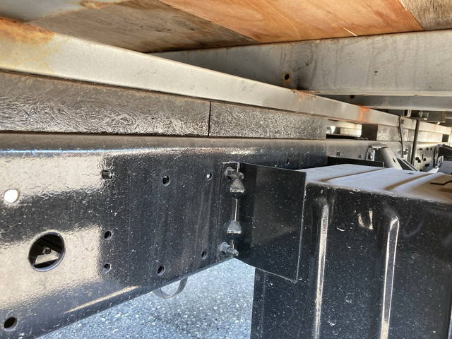 日野デュトロ平ボディ小型（2t・3t）[写真15]