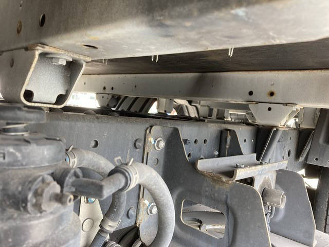 日野デュトロ平ボディ小型（2t・3t）[写真18]