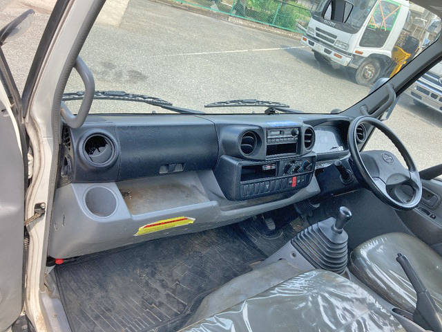 日野デュトロ平ボディ小型（2t・3t）[写真26]