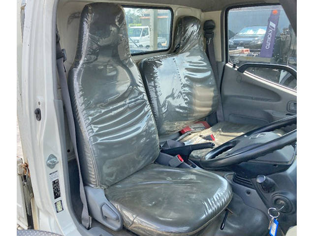 日野デュトロ平ボディ小型（2t・3t）[写真29]