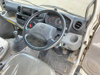 日野デュトロ平ボディ小型（2t・3t）[写真30]