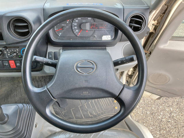 日野デュトロ平ボディ小型（2t・3t）[写真31]