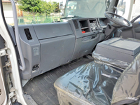 いすゞフォワード平ボディ中型（4t）[写真29]