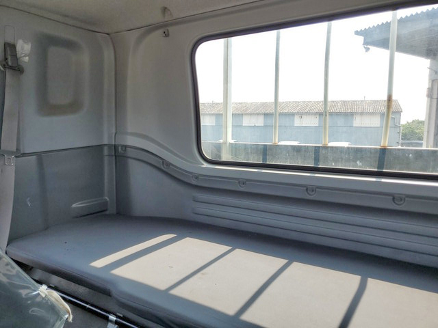 いすゞフォワード平ボディ中型（4t）[写真34]