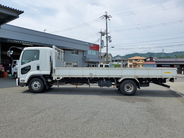 いすゞフォワード平ボディ中型（4t）[写真05]