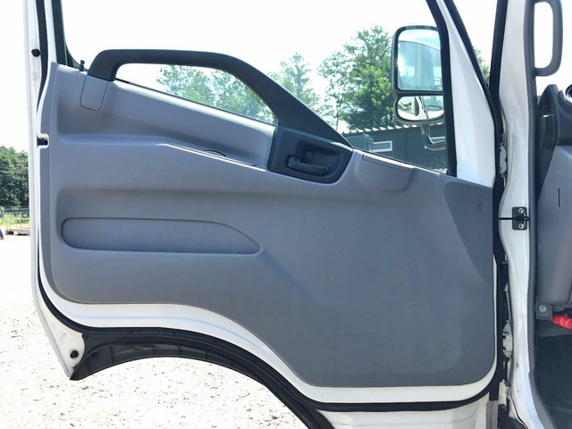 日野デュトロ平ボディ小型（2t・3t）[写真29]