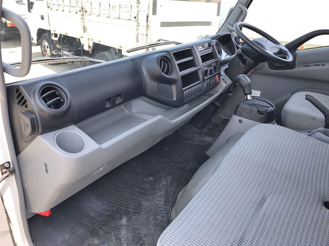 日野デュトロ平ボディ小型（2t・3t）[写真31]