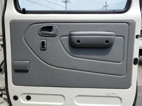 日野デュトロダブルキャブ（Wキャブ）小型（2t・3t）[写真22]