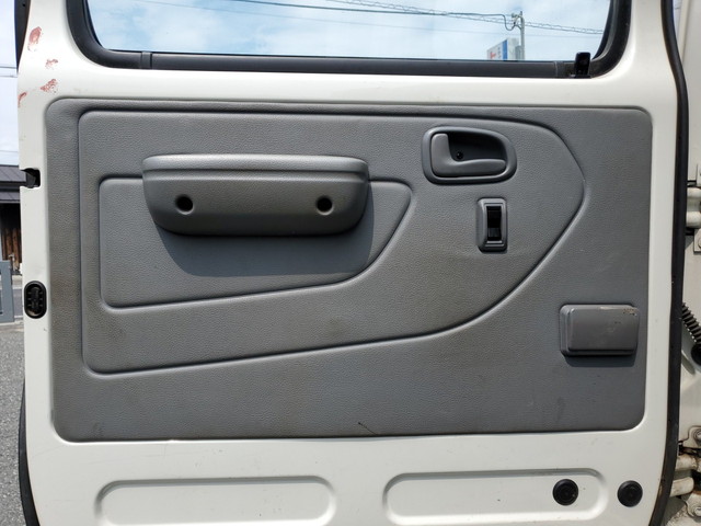 日野デュトロダブルキャブ（Wキャブ）小型（2t・3t）[写真23]