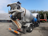 いすゞフォワードミキサー車（コンクリートミキサー）増トン（6t・8t）[写真02]