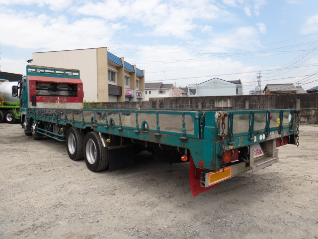 三菱ふそうスーパーグレート平ボディ大型（10t）[写真02]