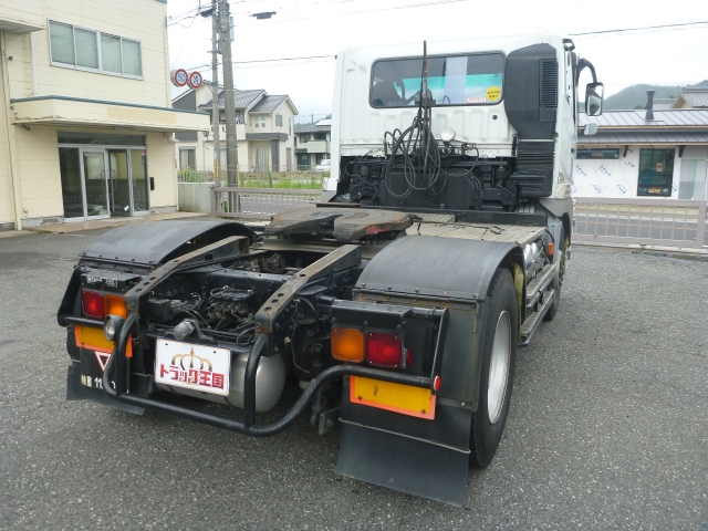 三菱ふそうスーパーグレートトレーラーヘッド（トラクターヘッド）大型（10t）[写真02]