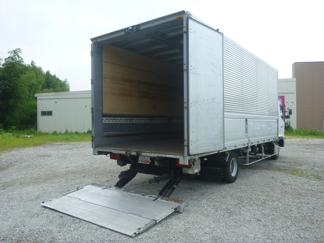 日野レンジャーアルミウイング中型（4t）[写真02]