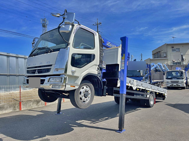 三菱ふそうファイターセルフクレーン4段増トン（6t・8t）PDG-FK72FZ [写真01]