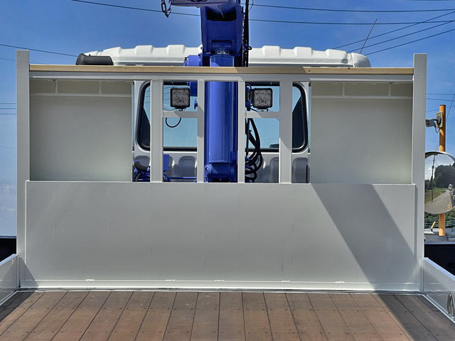 三菱ふそうファイターセルフクレーン4段増トン（6t・8t）[写真12]