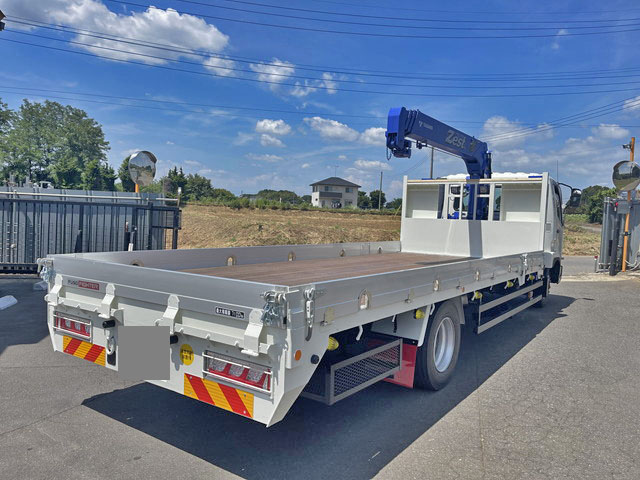 三菱ふそうファイターセルフクレーン4段増トン（6t・8t）[写真02]