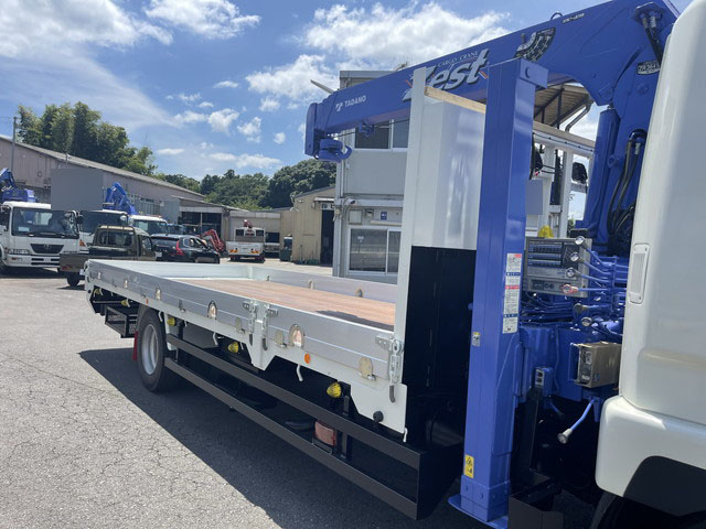 三菱ふそうファイターセルフクレーン4段増トン（6t・8t）[写真07]